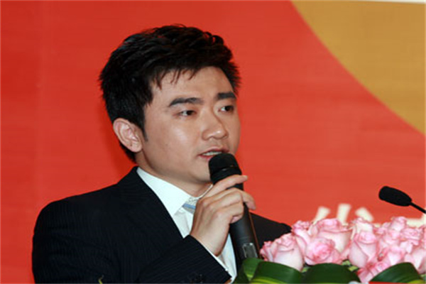 洗不净包赔 京东超市联合绿伞、立白打造化油为水、专渍专去两款创新清洁新品